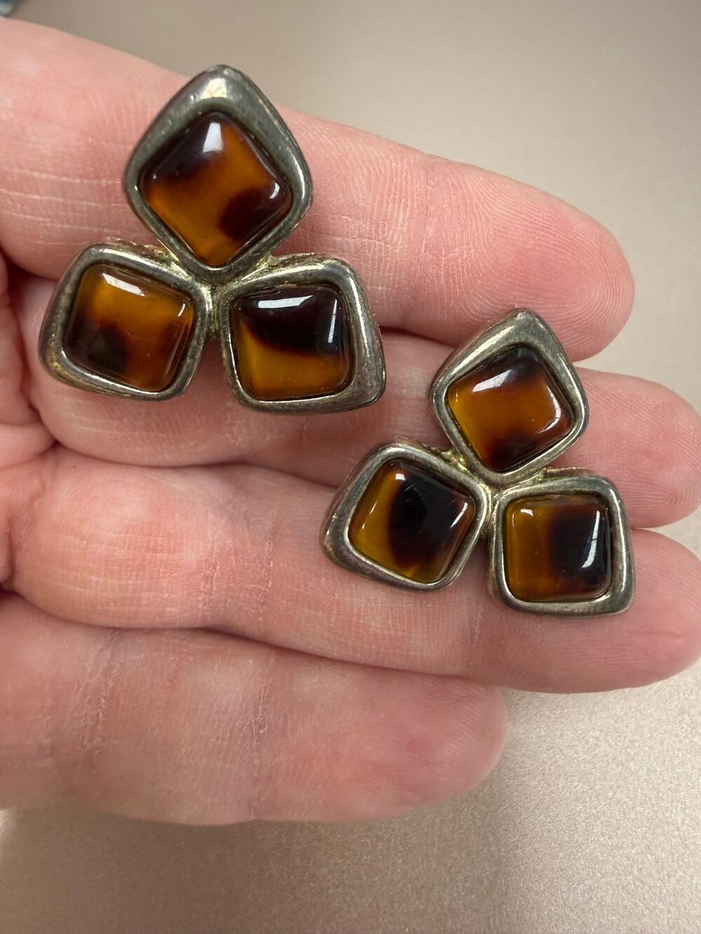 Vintage Clip On Earrings Silver-tone Brown & Amber 1" Long Unsigned